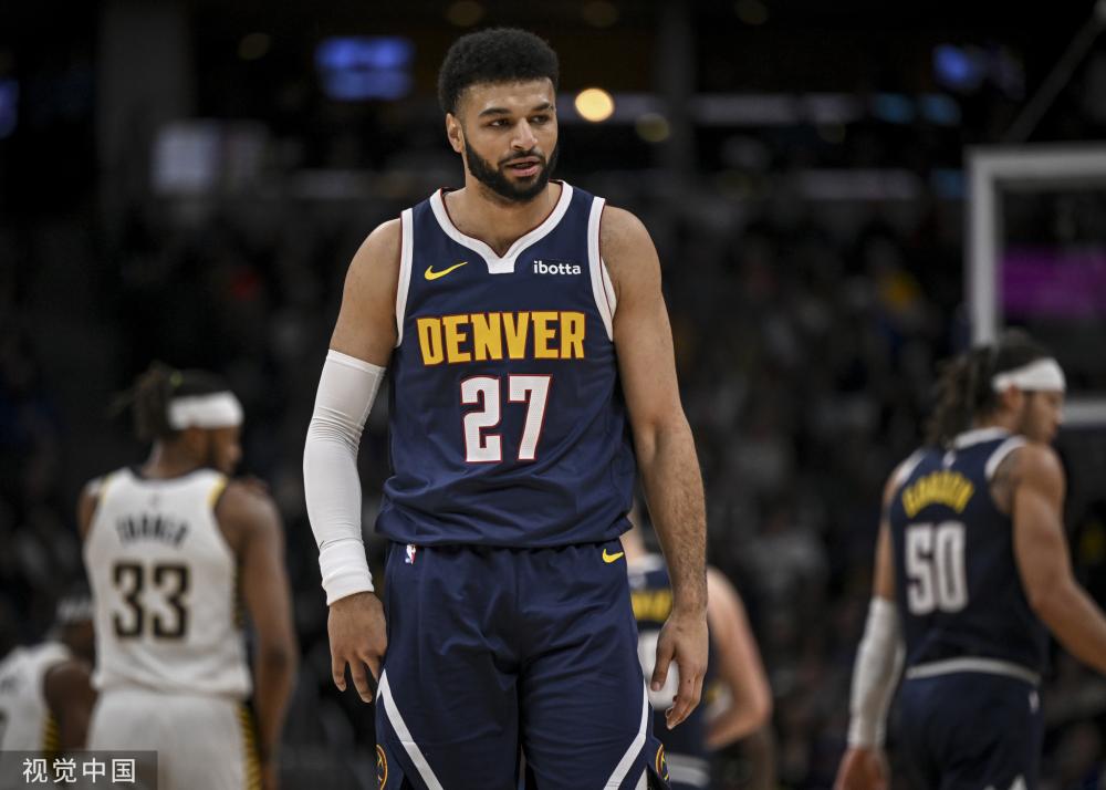 足球的吸引 足球的吸引