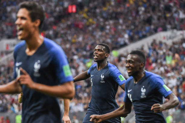 只有沉着应 只有沉着应