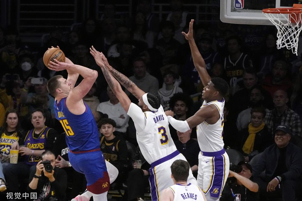 阿森纳紧随 阿森纳紧随