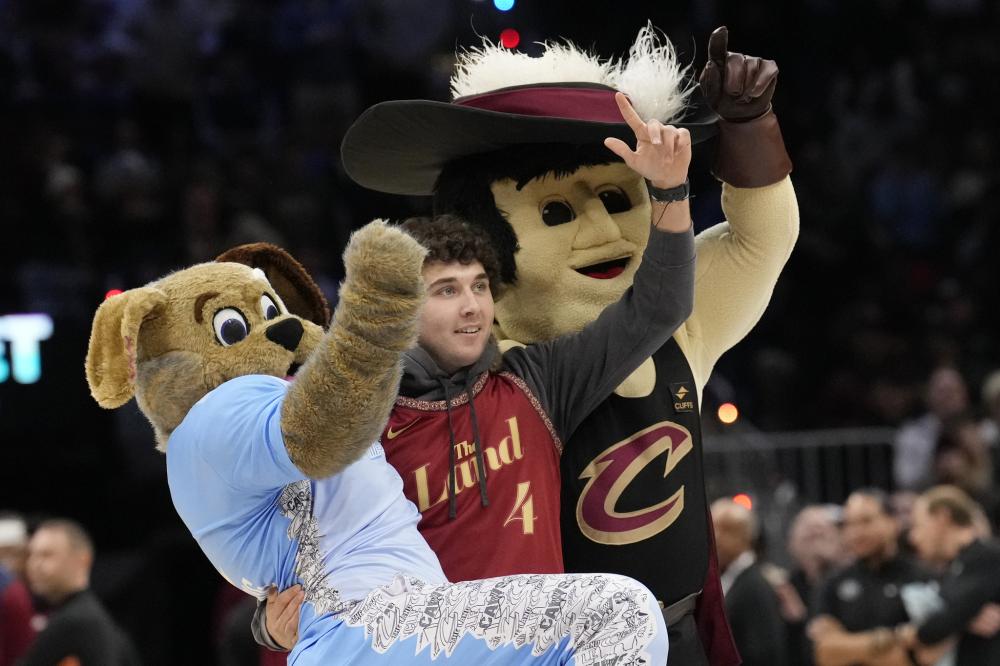 国米vs乌鸡历史战绩：国米118场62胜32平，近5场全胜&近15场仅1负.