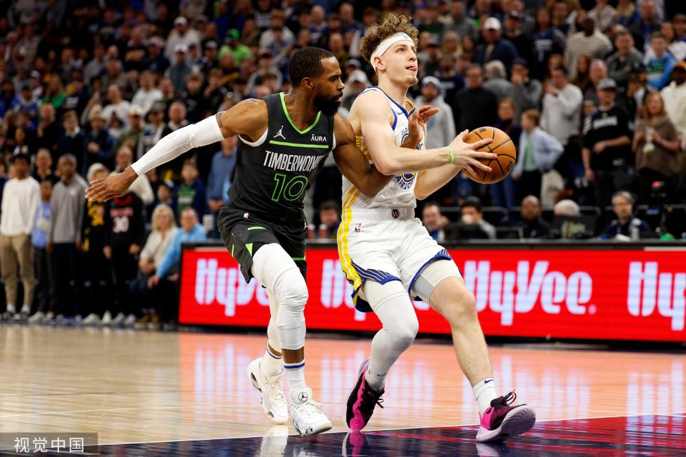 到他们在比 到他们在比